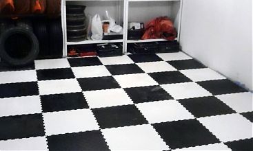 Тактильная плитка для слабовидящих, конус шахматный (300x300, ТПУ, клеевая основа)